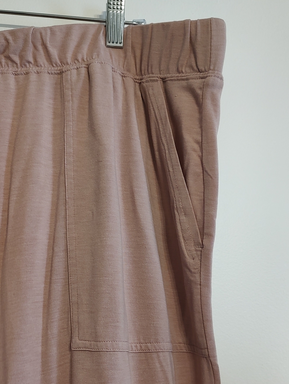 Fabletics 2 Piece Lounge Dusty Rose Set - Picture 2 of 5